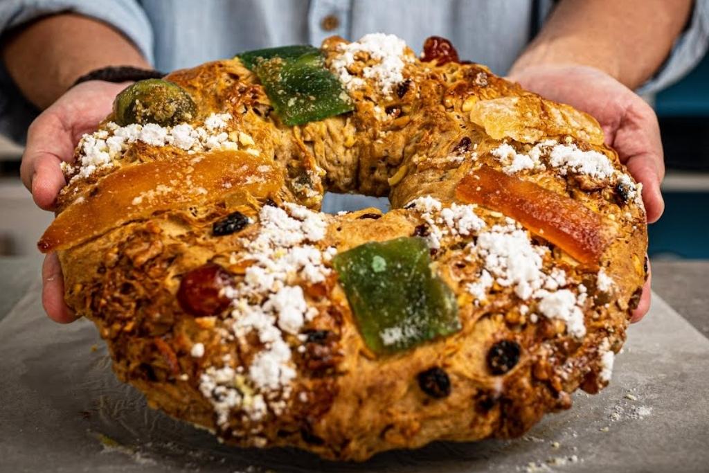 Bolo rei fofinho e delicioso, especialmente para sua ceia de natal ficar completa