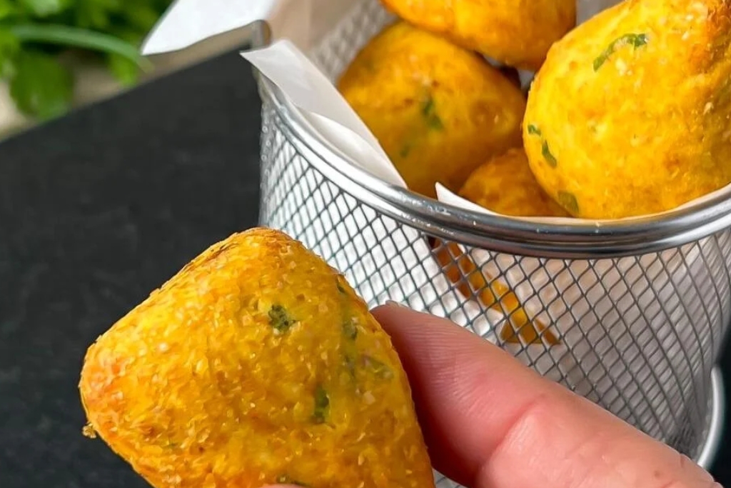 Coxinha de Frango Low Carb e Cetogênica, fica tão deliciosa