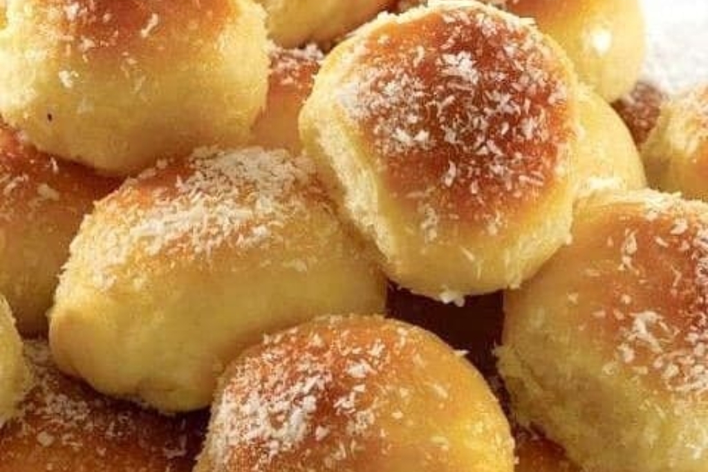 Pão bolinha de leite condensado, é uma opção que alia praticidade e um sabor divino