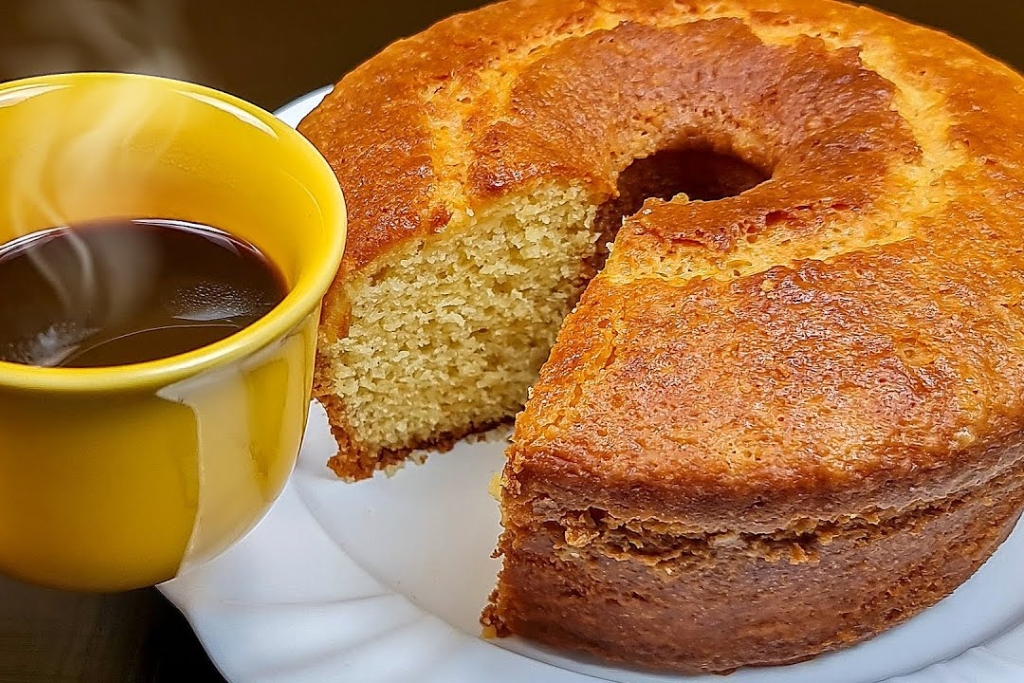 Receita de bolo de ovos tradicional fofinho e saboroso! Igual do sítio da minha tia do interior