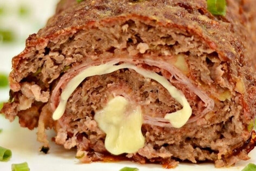 Receita de rocambole de carne moída suculento